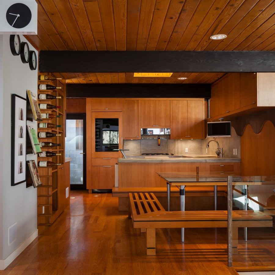 Отделка кухни в доме