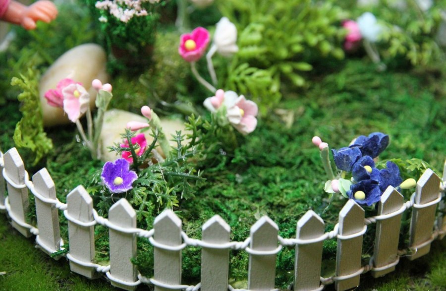 Красивые ограждения для клумб