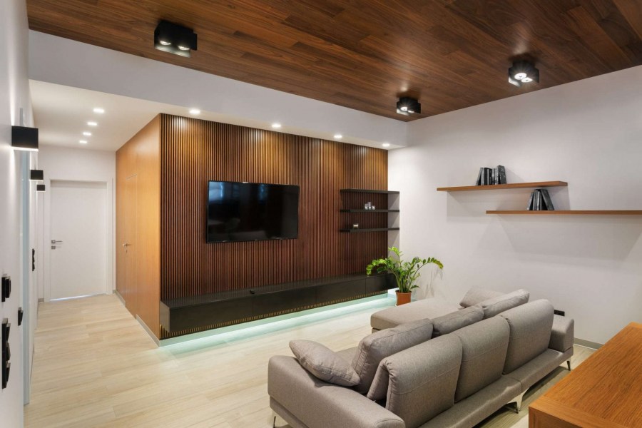 Деревянные вставки в интерьере квартиры