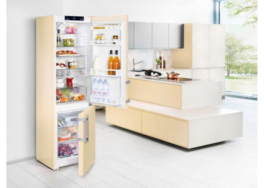 Холодильник Смег в интерьере кухни