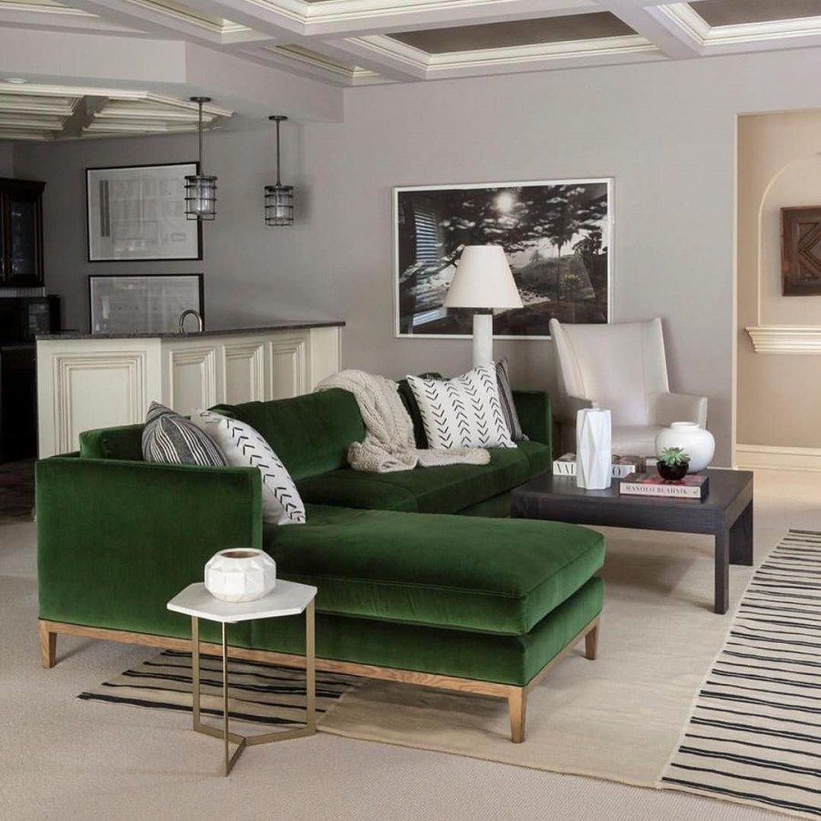 Серо зеленый диван