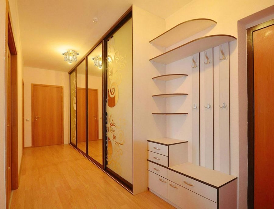 Шкаф купе в коридор