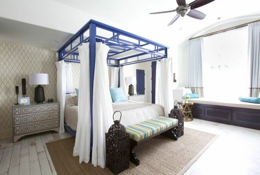 Спальня в стиле Марокко с балдахином