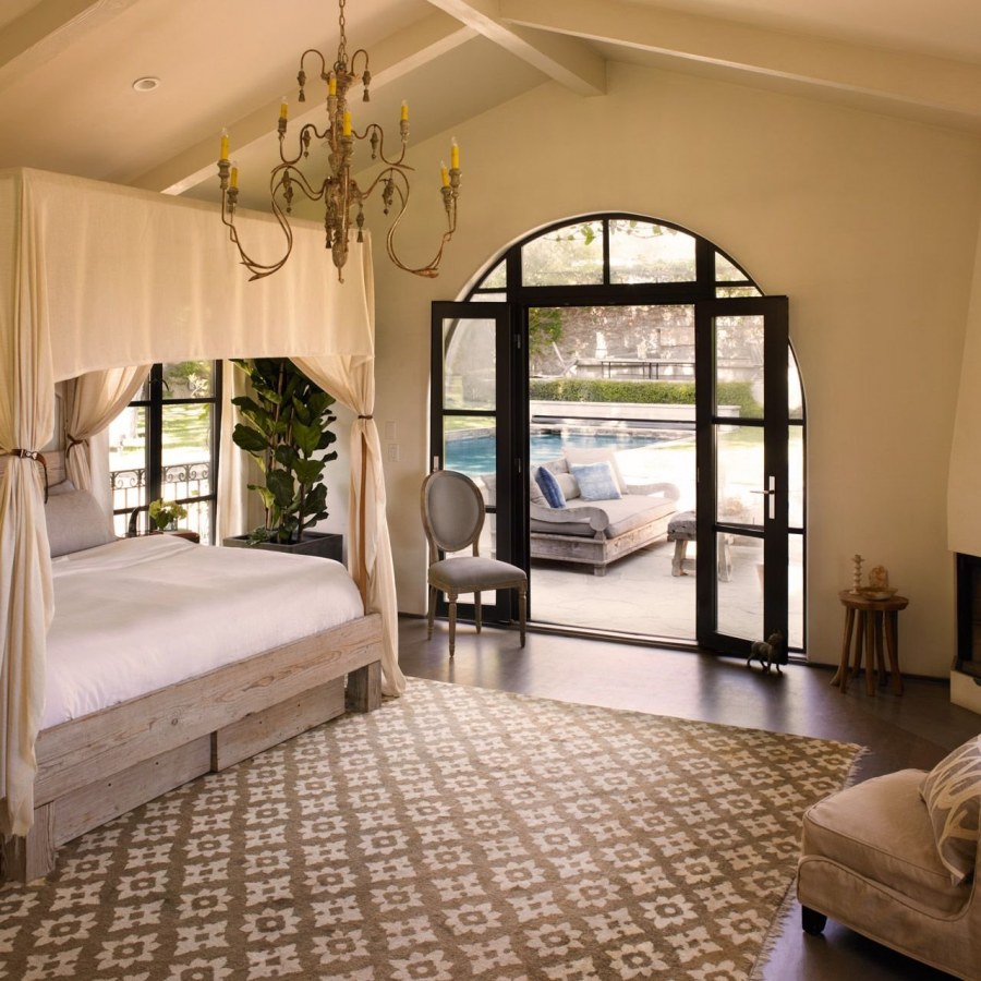 Спальня в средиземноморском стиле