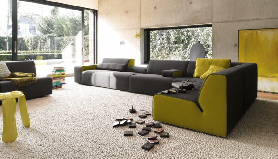 Диван градиентного цвета