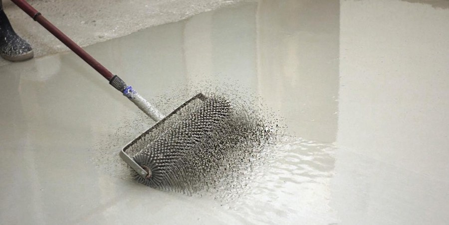 Выравнивание пола самонивелирующей смесью