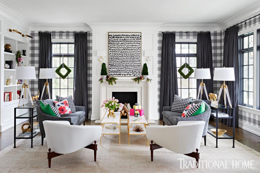 Стена в клетку черно белая