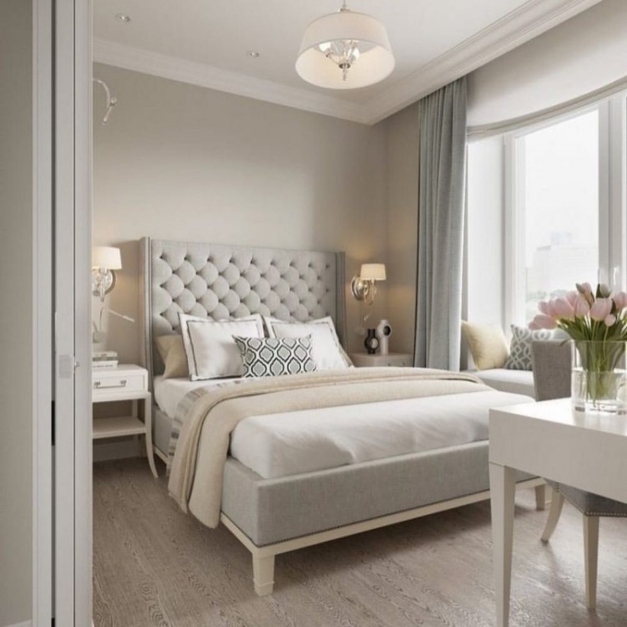 Светлые спальни в классическом стиле