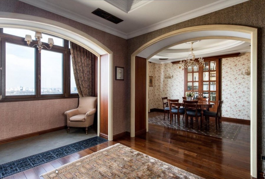 Гостиная с аркой