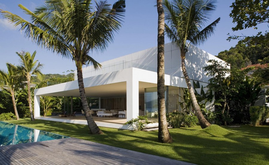 Дом с экзотикой в Америке