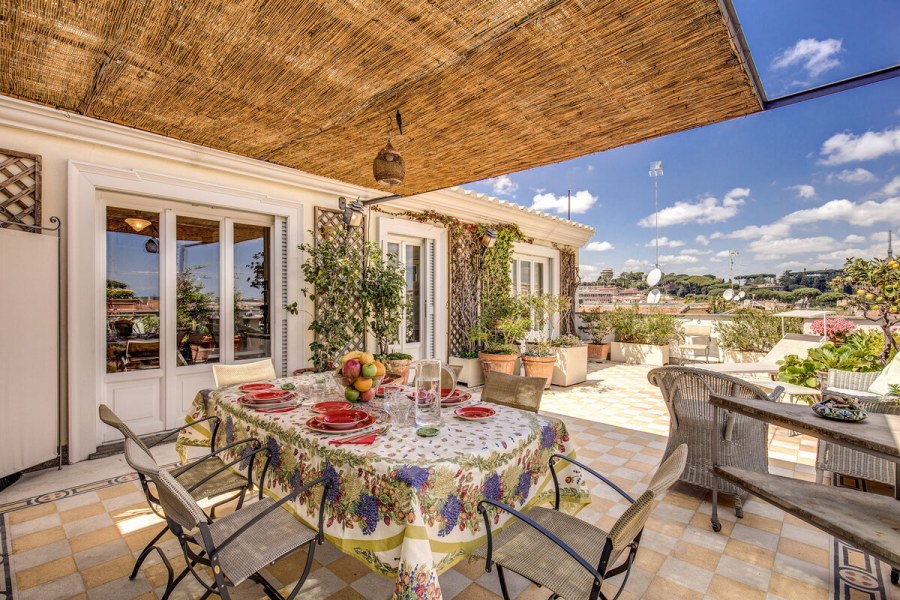 Веранда в итальянском стиле