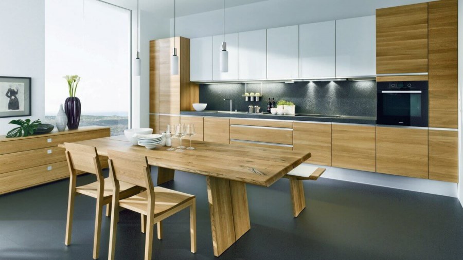 Кухни деревянные современные