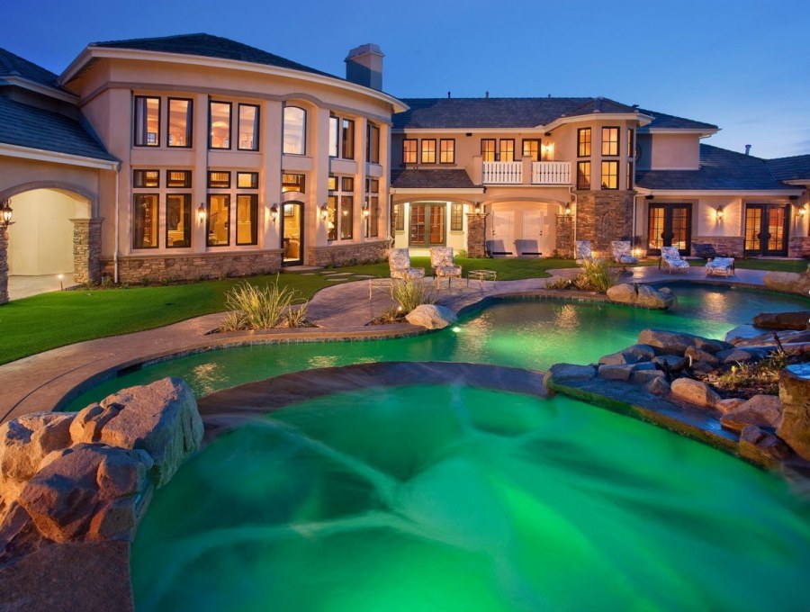 Роскошный дом