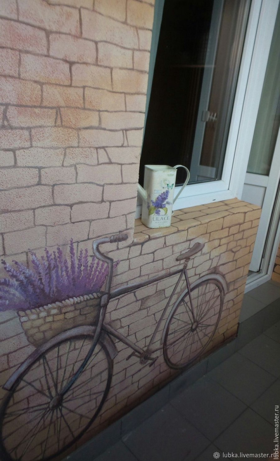 Декоративный балкон