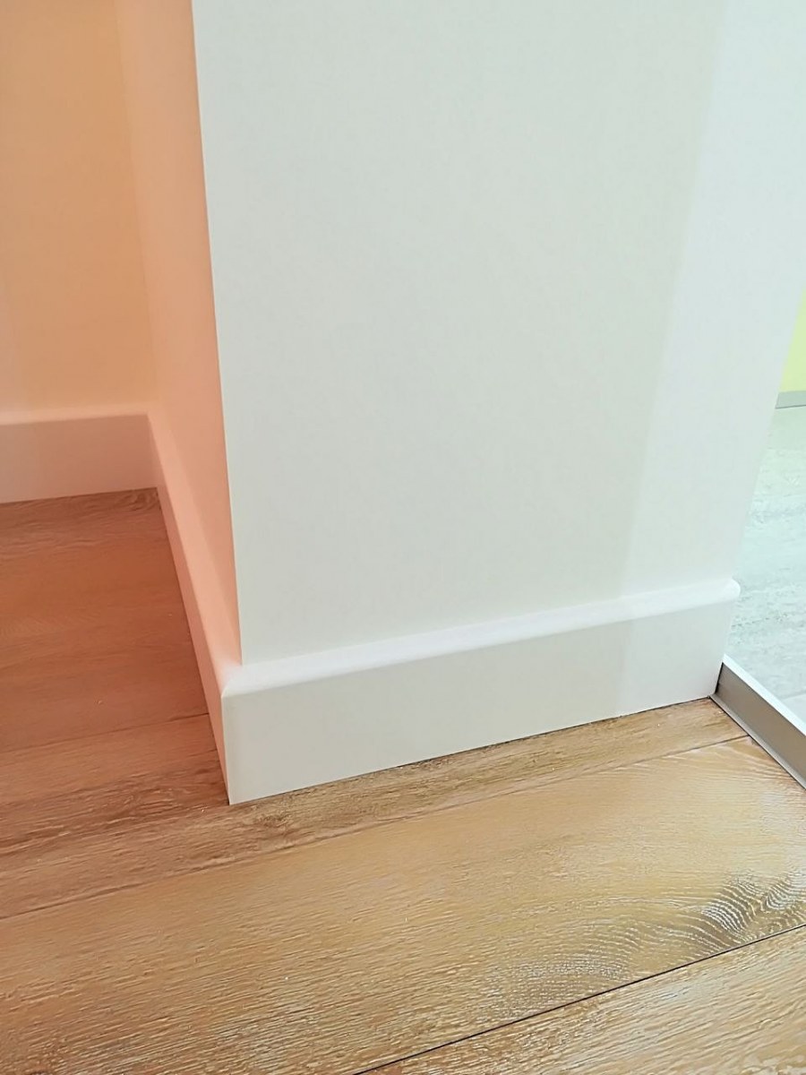 Плинтус Pro-line w02-80