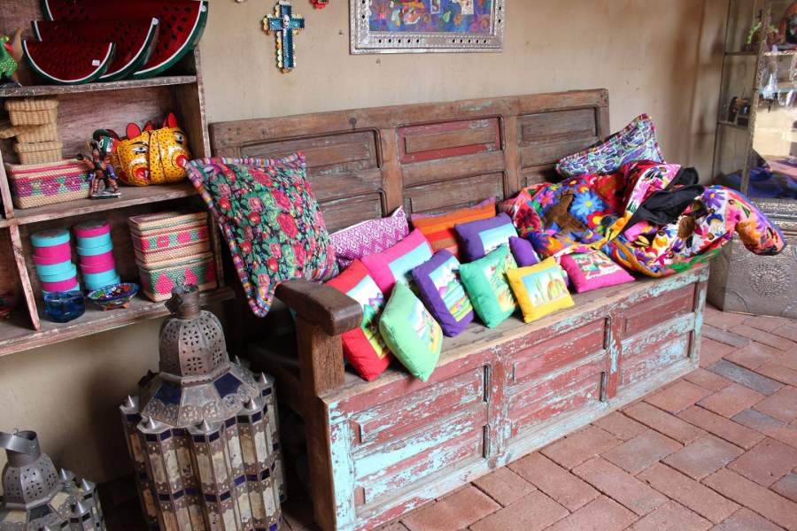 Спальня в мексиканском стиле