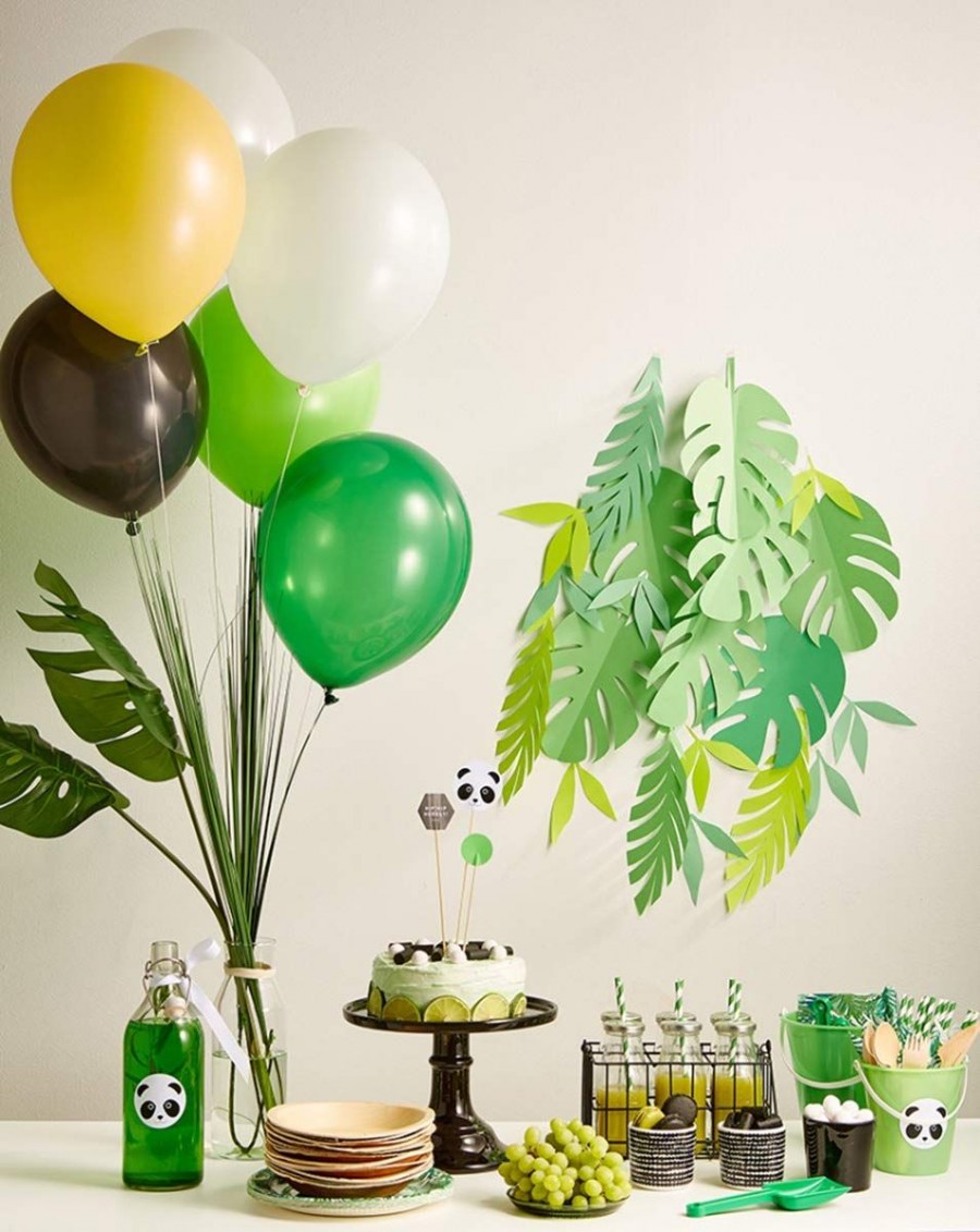 Фотозона в тропическом стиле