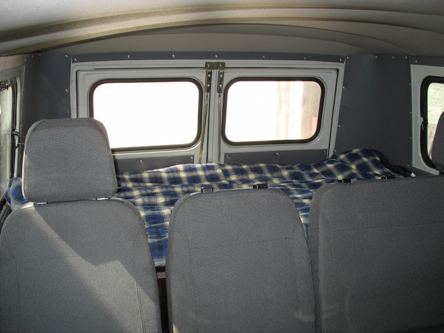 УАЗ 2206 внутри салон