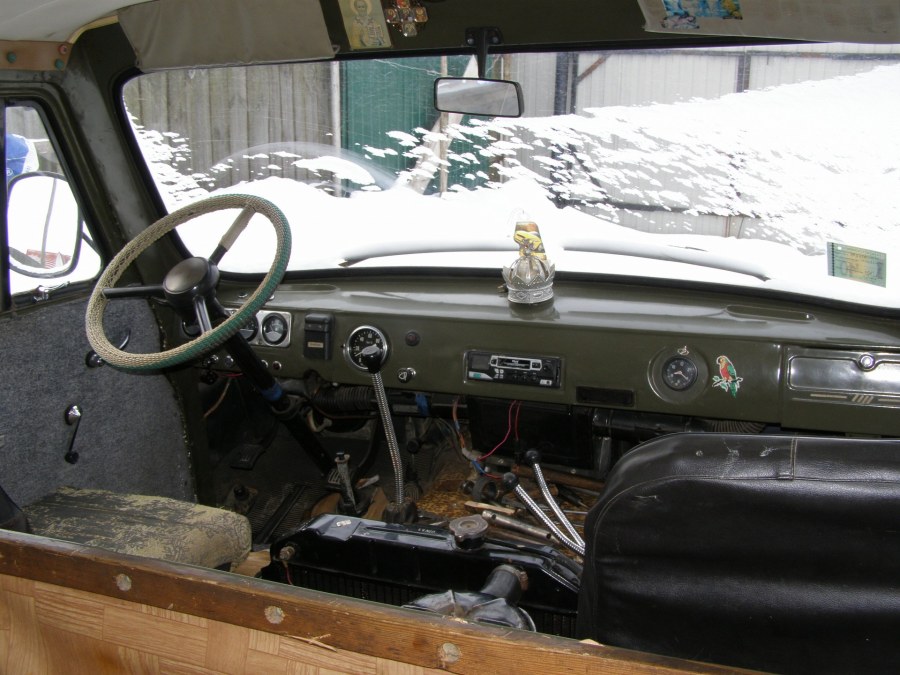 УАЗ 452 бортовой салон