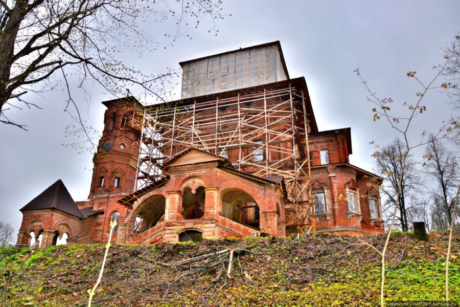 Высокое усадьба храм Тихвинской иконы Божьей матери