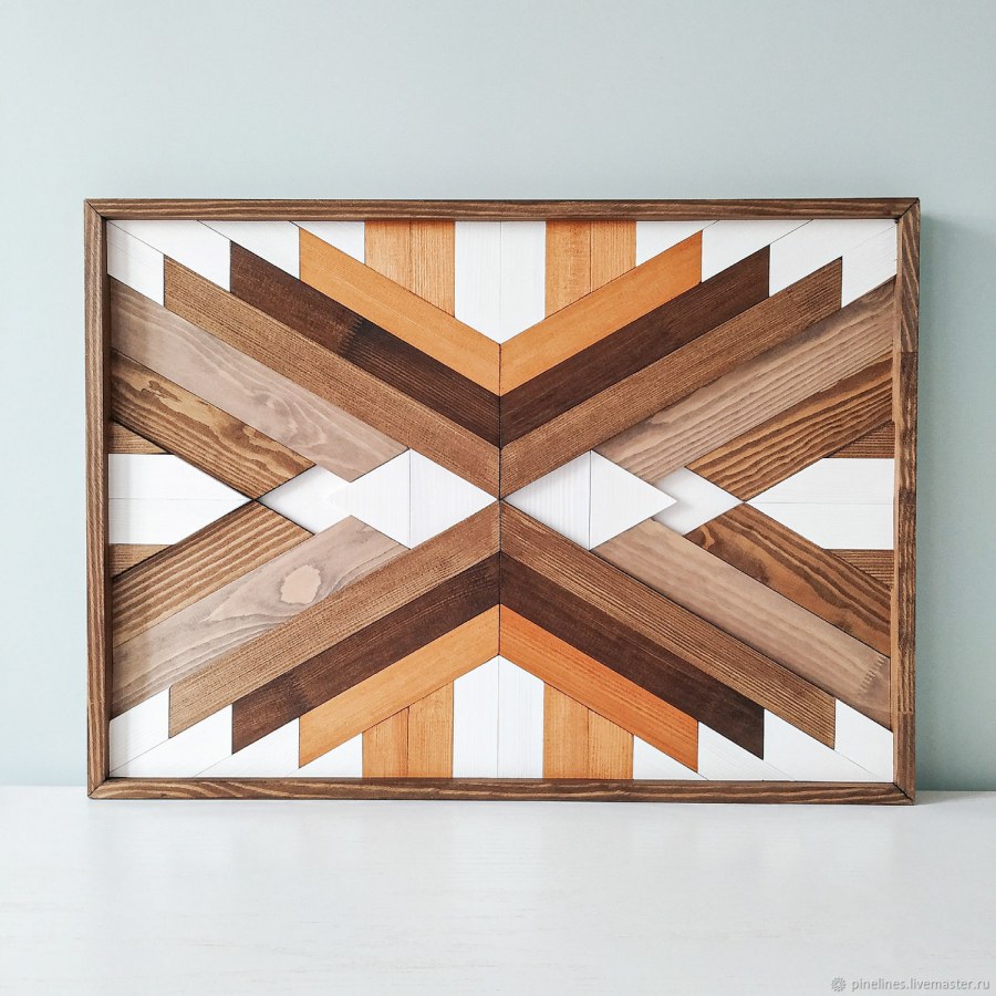 Деревянное панно