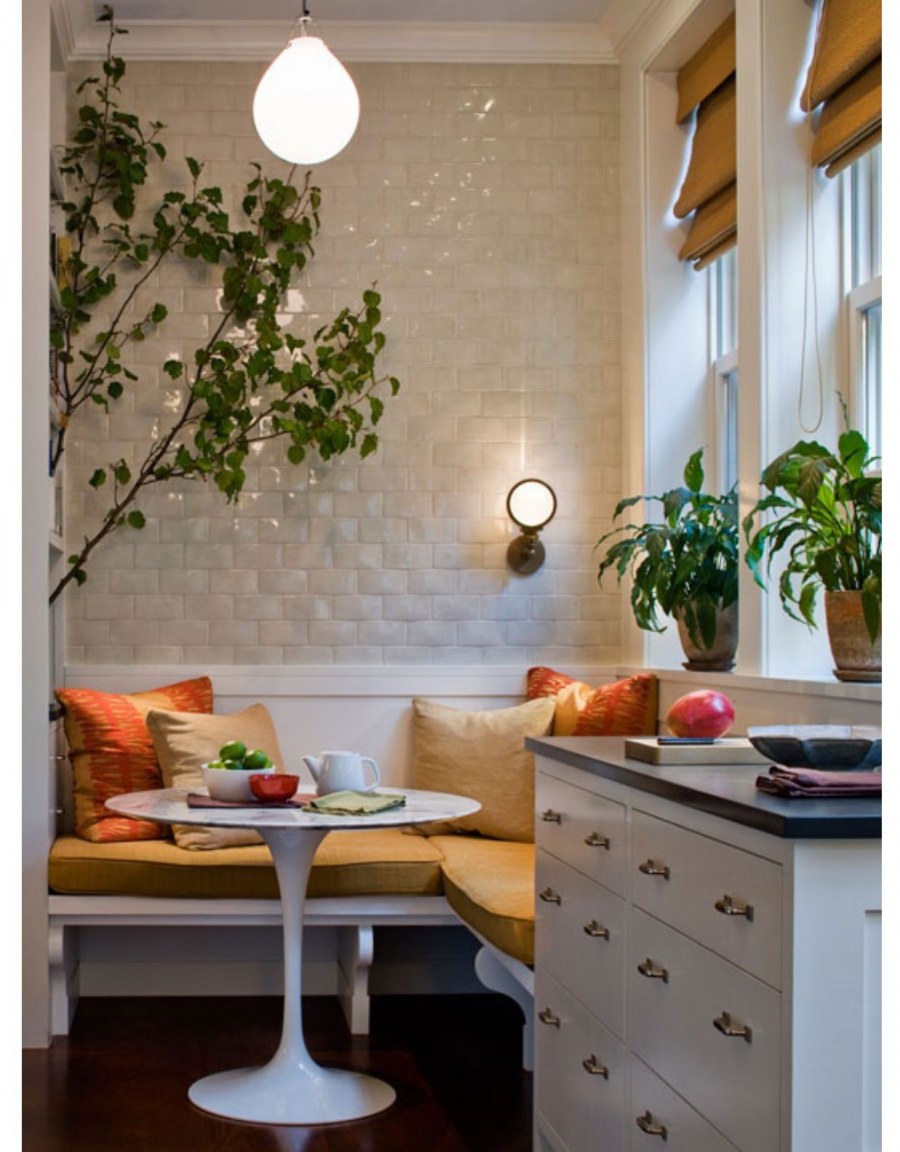 Декор обеденной зоны на кухне