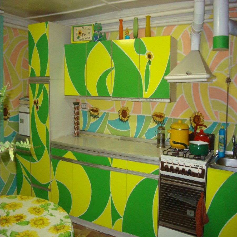 Разрисованная кухня