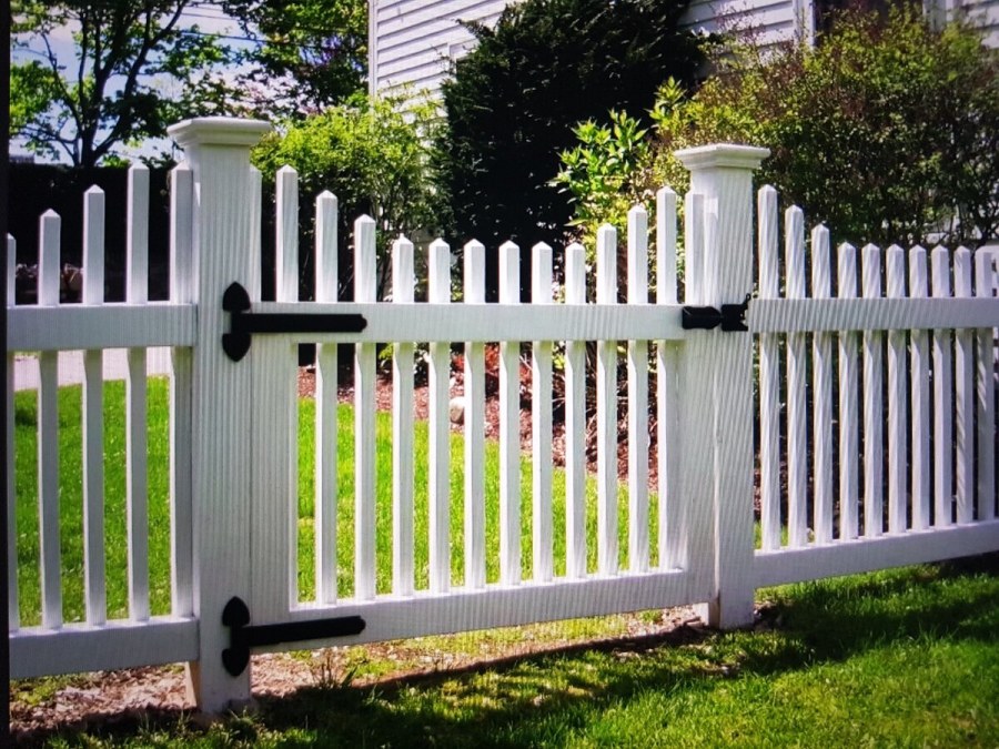 Красивые заборы для дачи