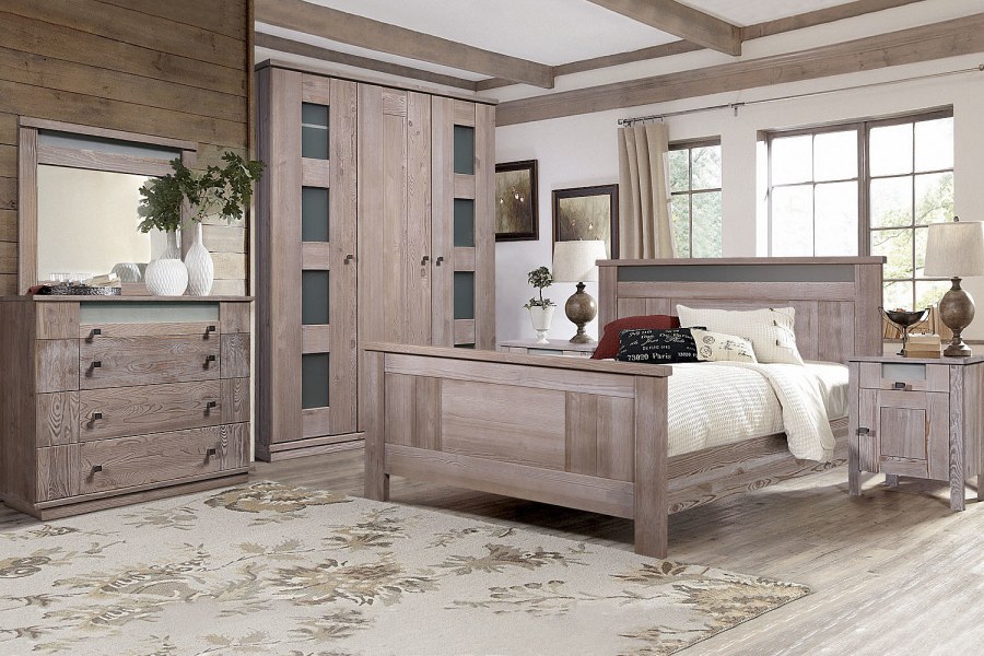 Спальня Доминика Пинскдрев