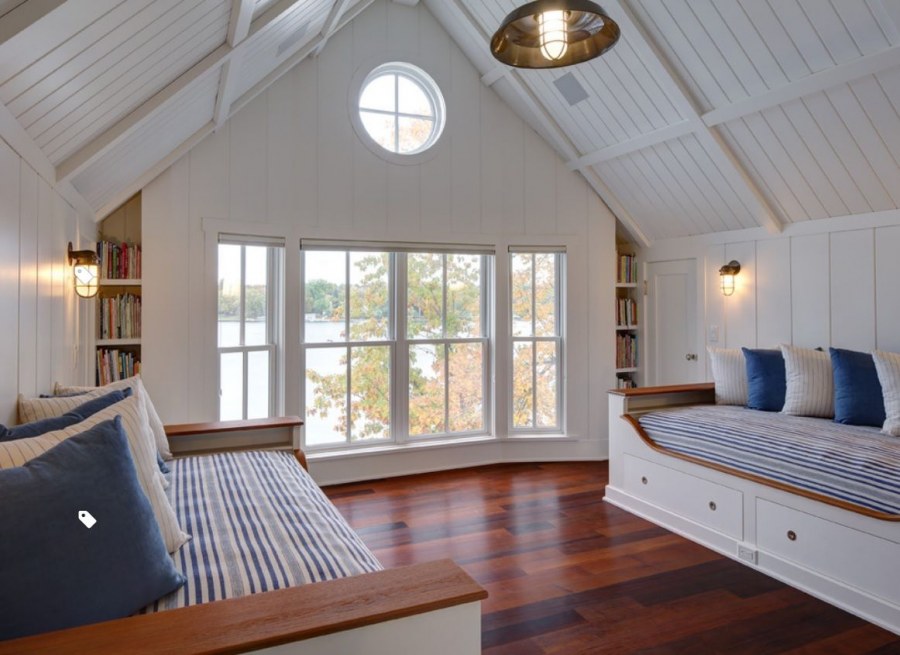 Интерьер мансарды