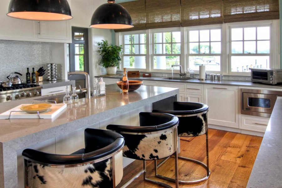 Дизайнерские барные стулья интерьер