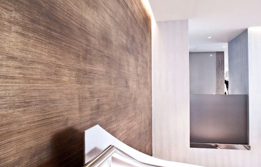 Декоративная штукатурка в прихожей