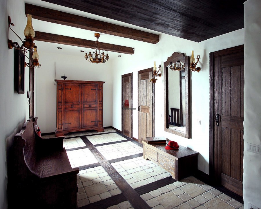 Прихожая в стиле Шале