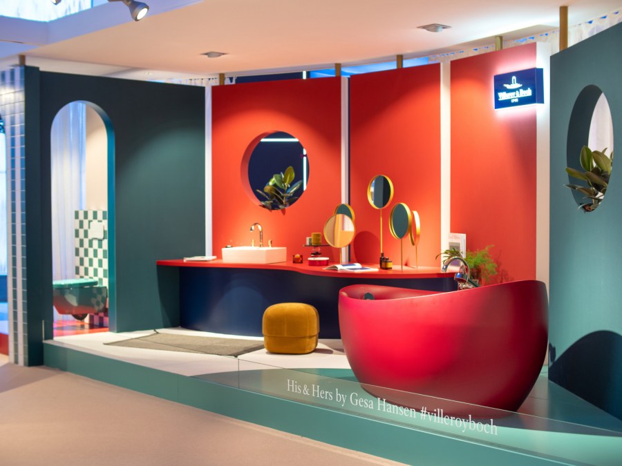 Дизайн с применением цветной сантехники