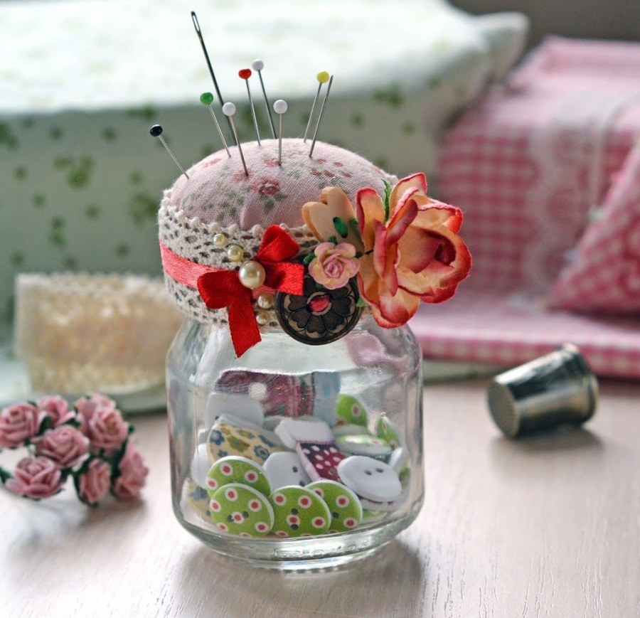 Баночка игольница