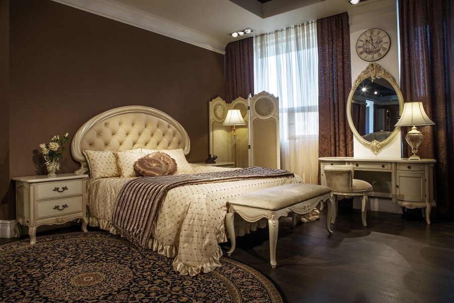 Классическая спальня