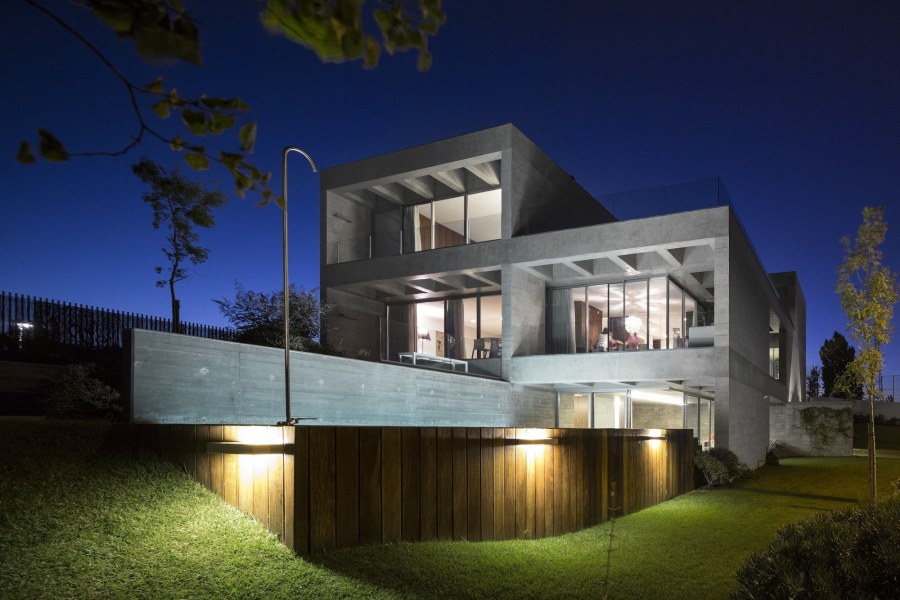 Современный особняк