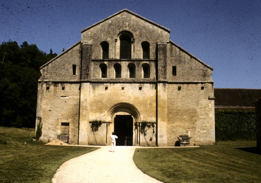 Романский стиль в архитектуре