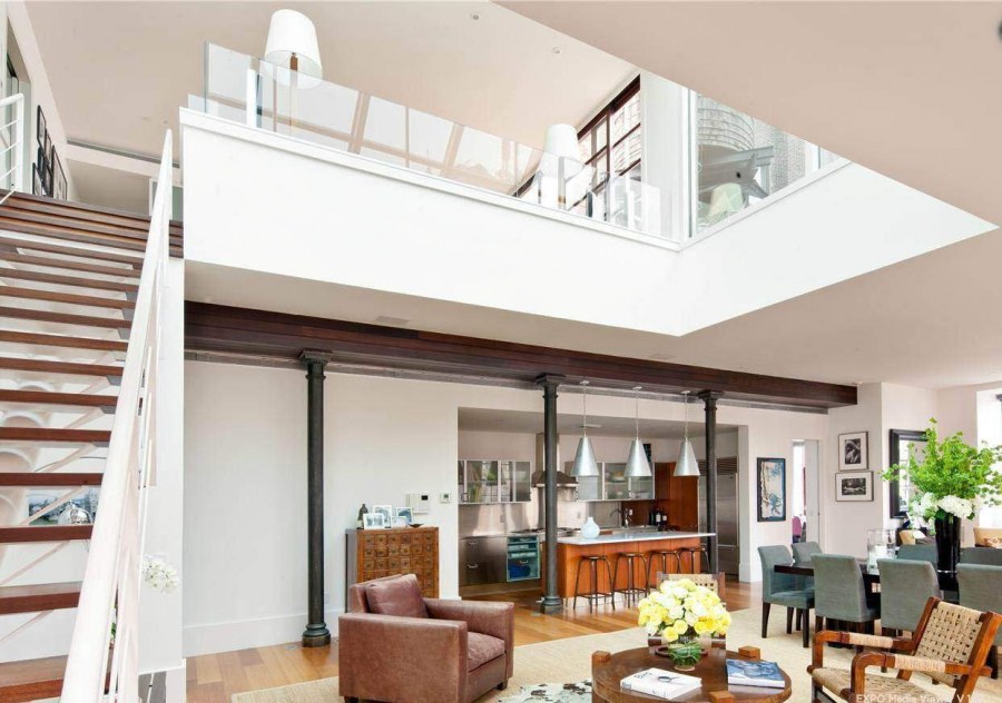 Гостиная со вторым светом