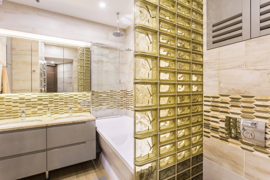 Стеклоблоки в интерьере лофт