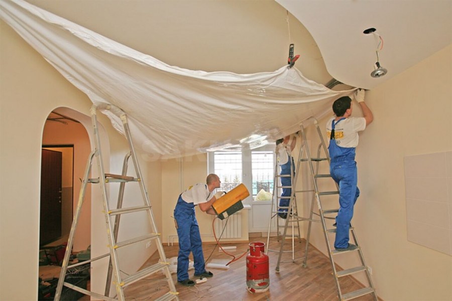 Установщик натяжных потолков
