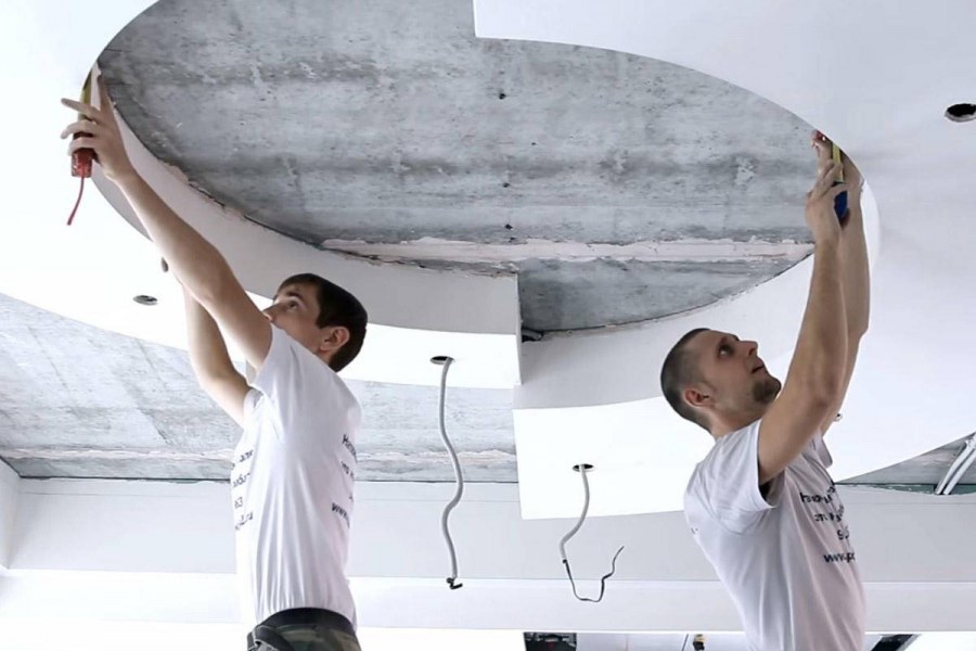 Монтаж натяжного потолка к потолку