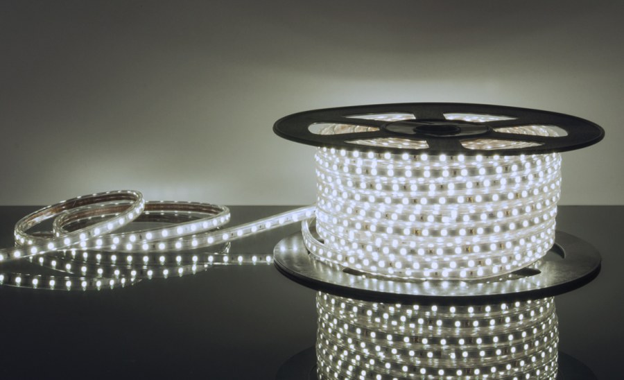 Лента светодиодная Elektrostandard 60led 14,4w 5050 ip65 220v белый (50 м)*