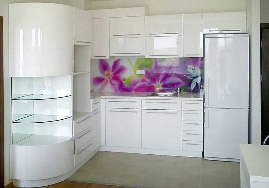 Угловая кухня белый глянец