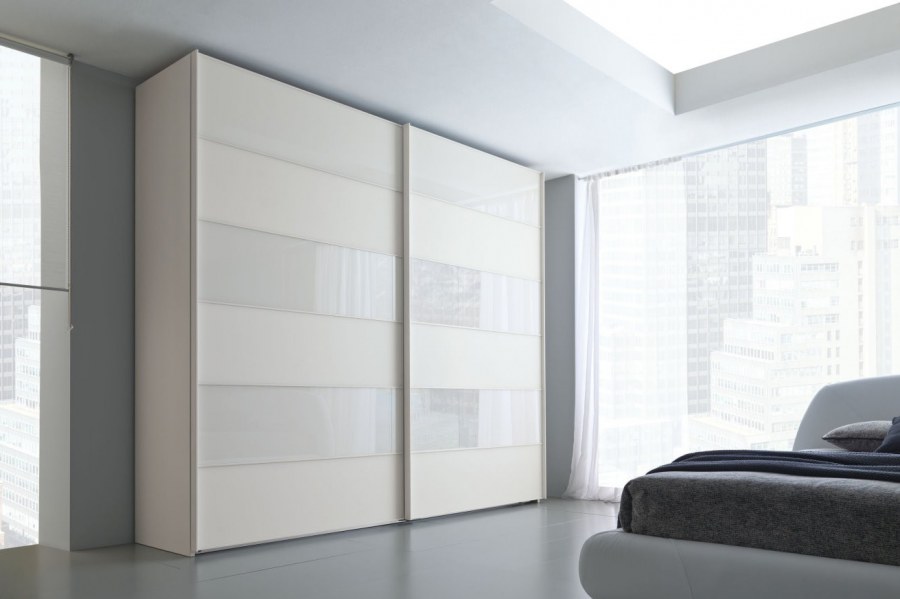 Белый шкаф в интерьере