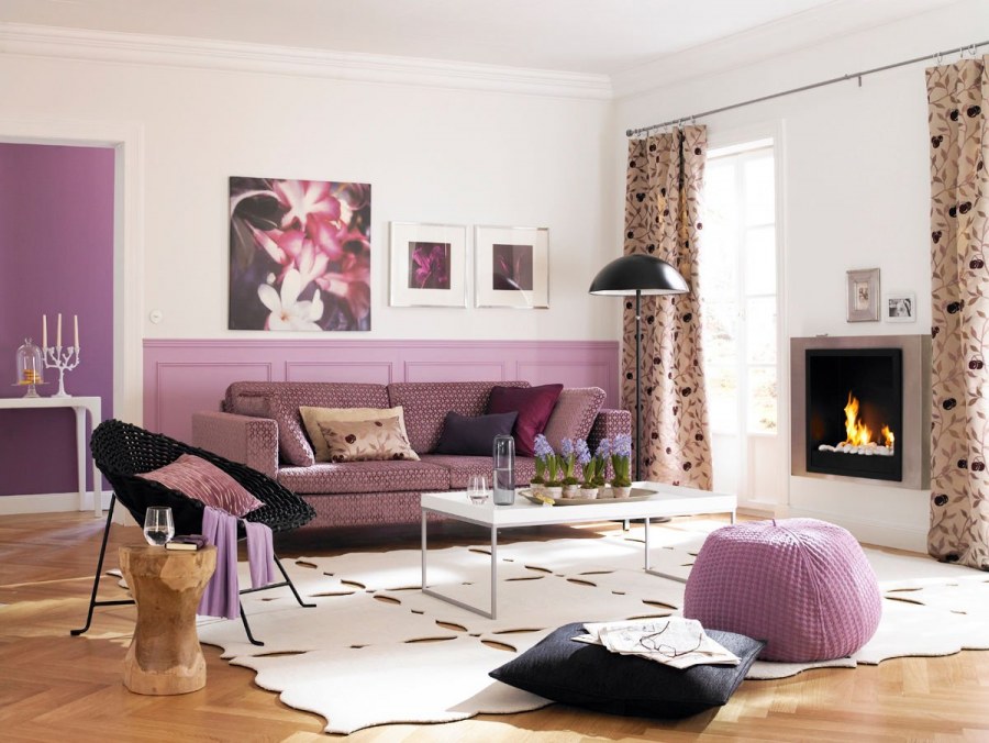 Светло сиреневый цвет стен в гостиной