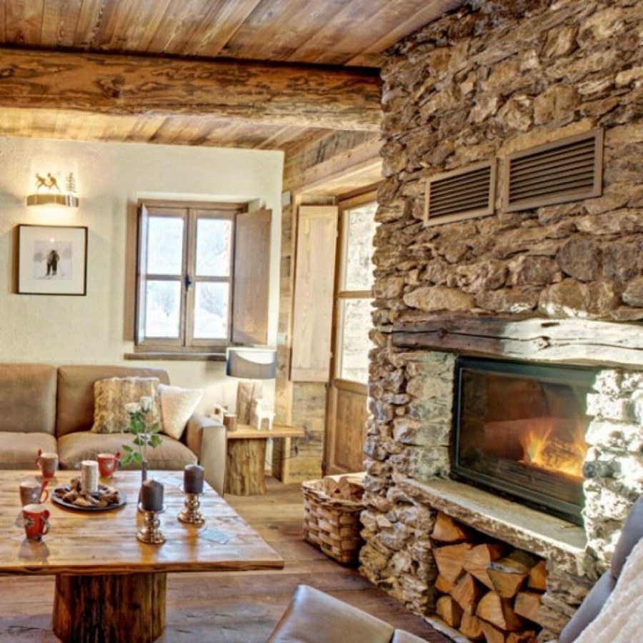 Каминная в стиле Шале