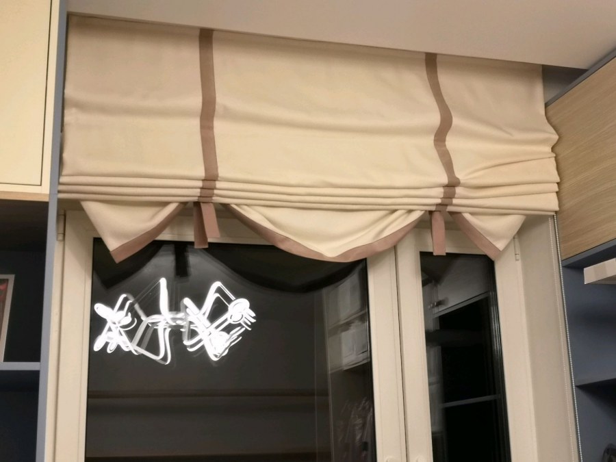 Римская штора с тесьмой