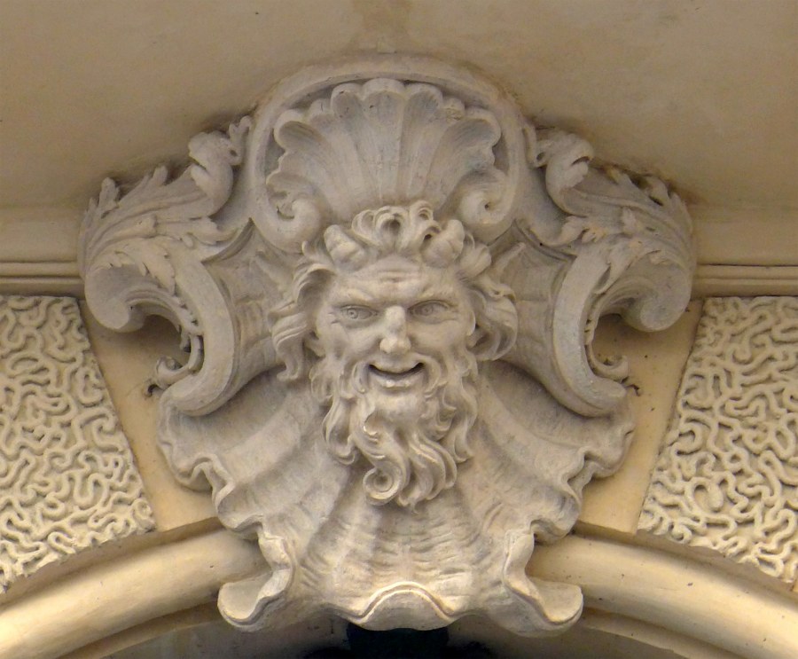 Характерные детали Барокко — маскарон