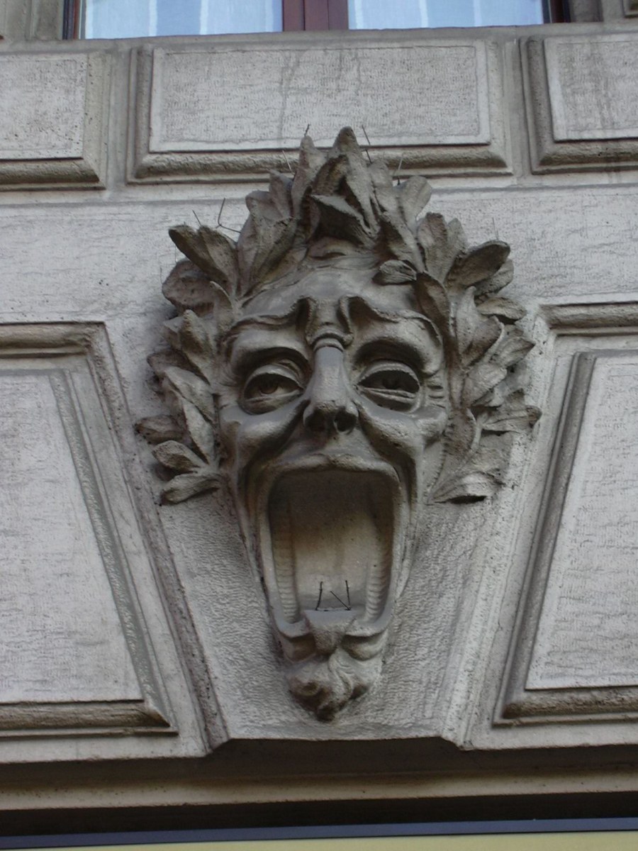 Маскарон Горгулья